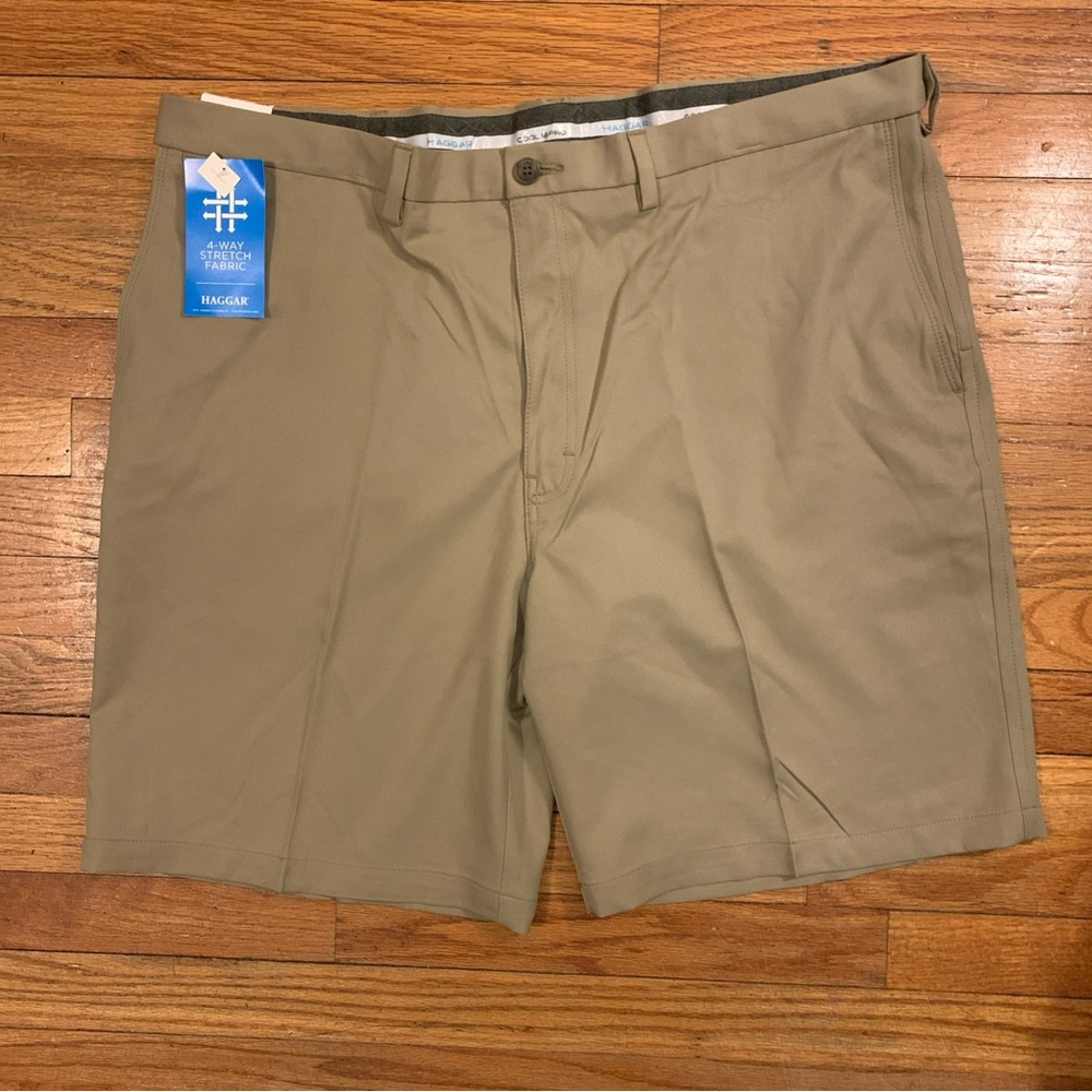 NWT Haggar Cool 18 Pro 4-Way Stretch Pleated Tan Shorts Golf Mens Size 44W
